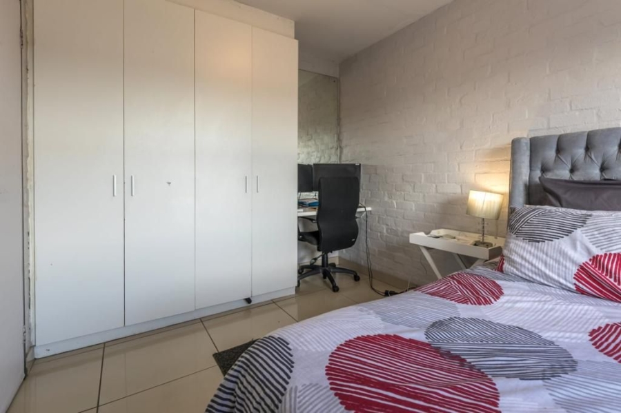 2 Bedroom Property for Sale in Brooklyn Western Cape